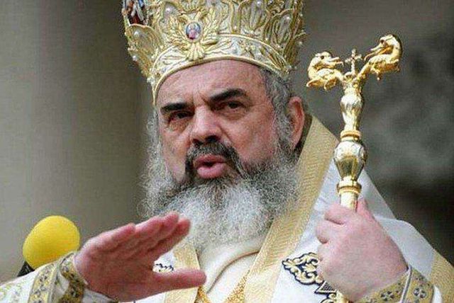 Patriarhul Daniel a cerut creșterea salariilor pentru personalul neclerical la minimum pe economie