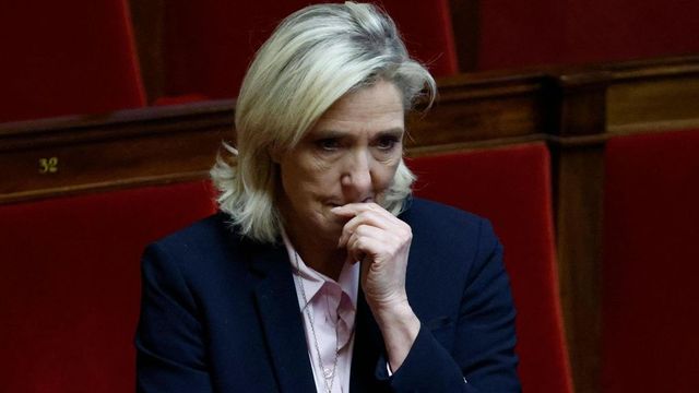 Marine Le Pen rinviata a giudizio per appropriazione indebita di fondi pubblici europei