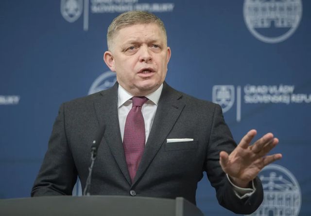Premierul Fico al Slovaciei declară că țări din NATO și UE ar putea trimite trupe în Ucraina
