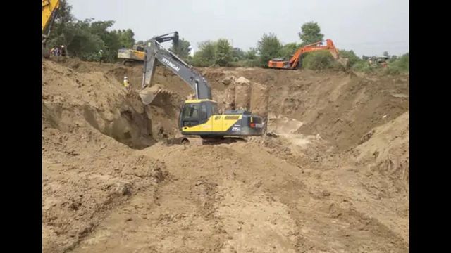 Worker Stuck In 70-Feet-Deep Borewell In Punjab, Rescue Ops Underway