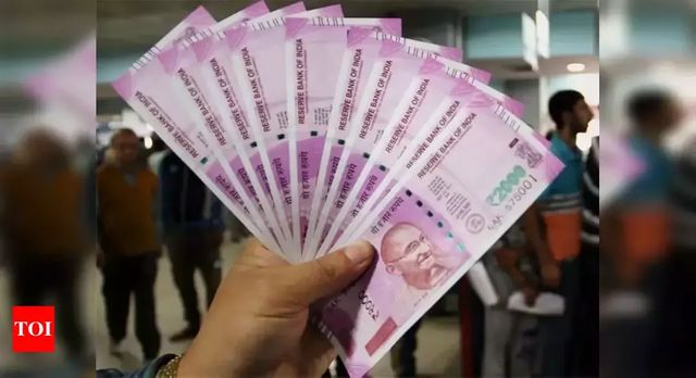 'No decision to stop printing of Rs 2k notes'