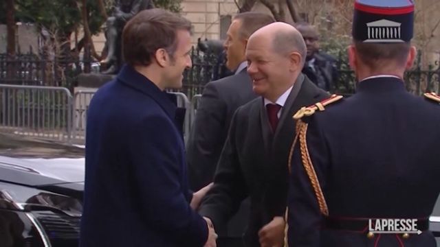 Francia-Germania, Macron riceve Scholz