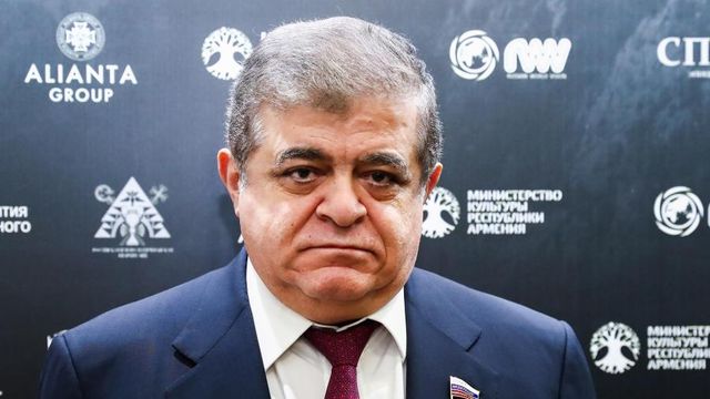 Песков прокомментировал идею Болтона о трехсторонних переговорах по разоружению