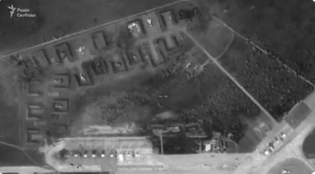 ​Imaginile din satelit contrazic Rusia: avioane distruse la baza din Crimeea