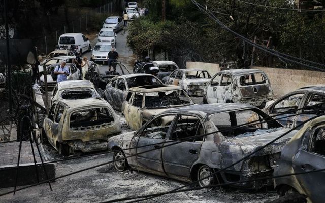 Avertizare MAE: Risc de incendii, în mai multe zone din Grecia