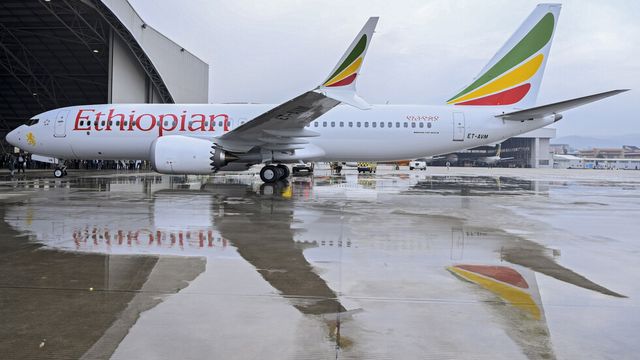 Китай забрани на компаниите за въздушен транспорт да използват самолети Boeing 737