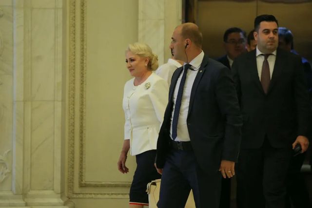 Viorica Dancila, negocieri cu Victor Ponta si Calin Popescu Tariceanu