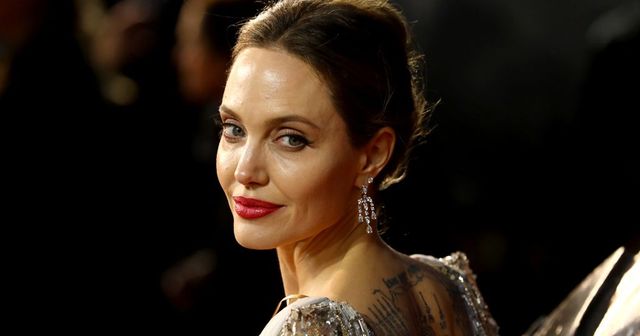 Angelina Jolie Budapestre költözik