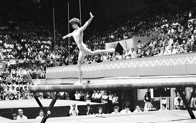 47 de ani de la primul 10 obținut în istoria gimnasticii, de Nadia Comăneci
