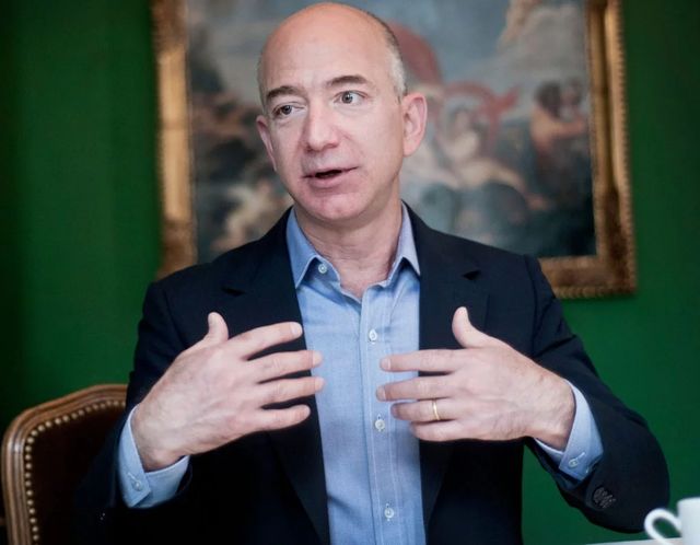 Jeff Bezos a cumpărat o proprietate în Beverly Hills pentru suma record de 165 de milioane de dolari