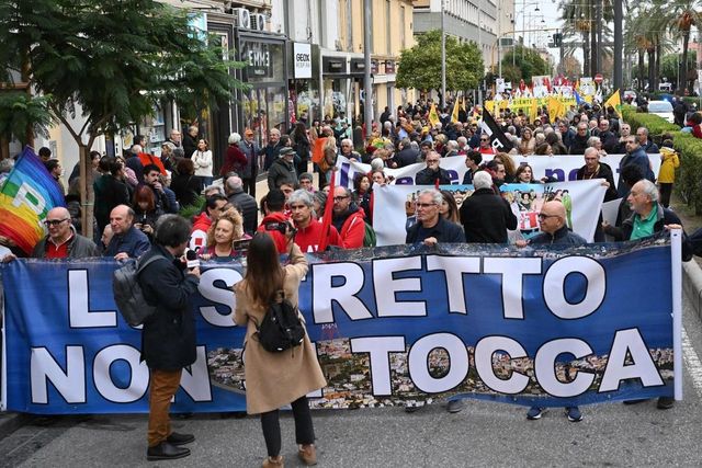 Cgil scrive a Ue, non autorizzare il Ponte sullo Stretto