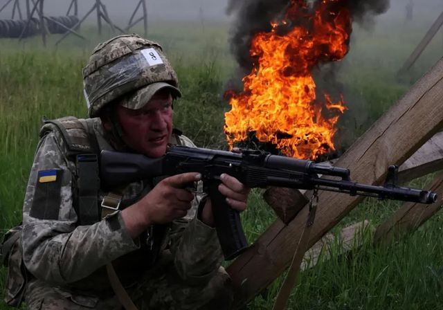 Trump advierte a Putin de que «está jugando con fuego»