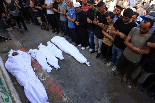 Izraelská armáda postupuje do města Gaza