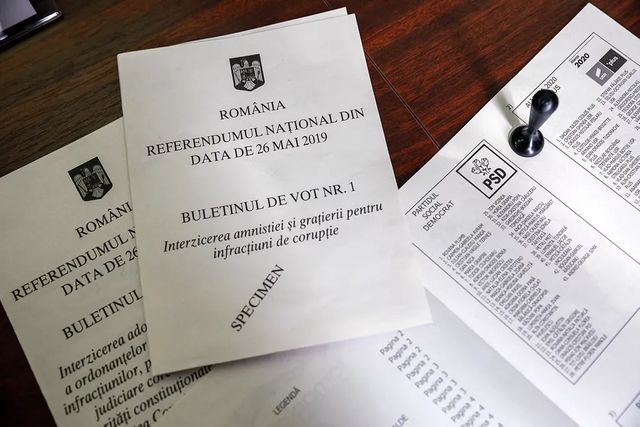 Transportul buletinelor de vot a început