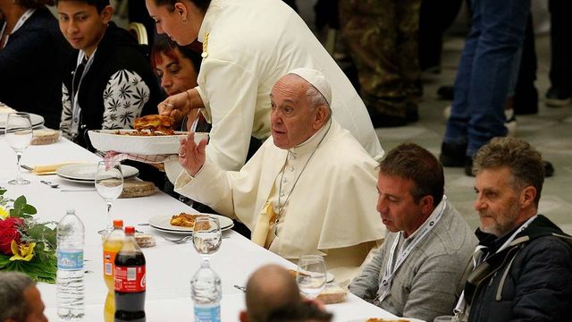 Papa Francisc, cuvinte de duh: Plăcerea culinară și cea sexuală sunt „pur și simplu de natură divină”