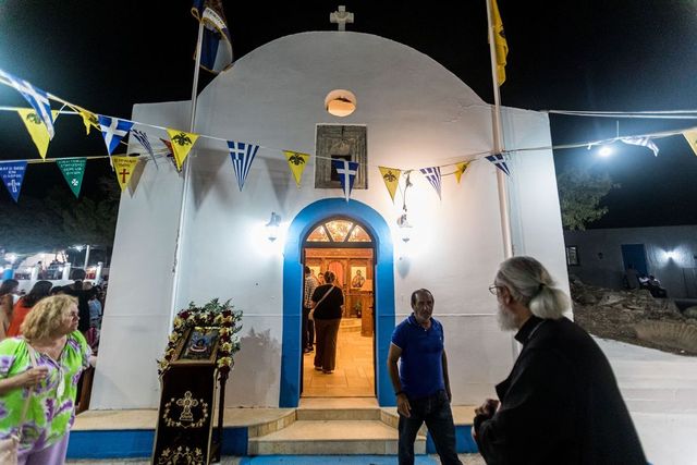 Sinodul Bisericii Greciei se opune legalizării căsătoriilor între persoane de același sex – Corespondență din Atena