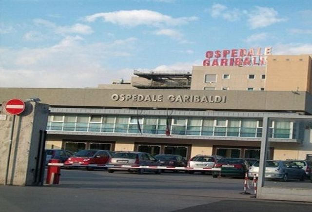 ++ Auto si schianta contro muro, morta bambina di 15 mesi ++