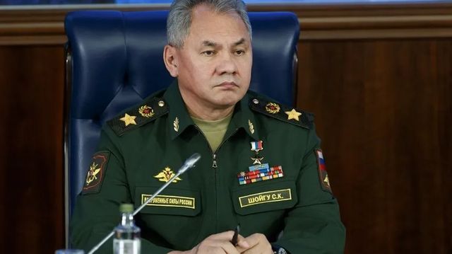 Минобороны будет противодействовать попыткам очернить Россию – Шойгу