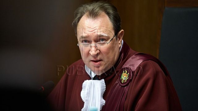 Alexandru Tănase: Circ în tramvaiul Curții Constituționale