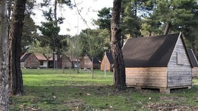 Muere un niño de 12 años tras precipitarse por una zona rocosa mientras jugaba con un amigo en Castro
