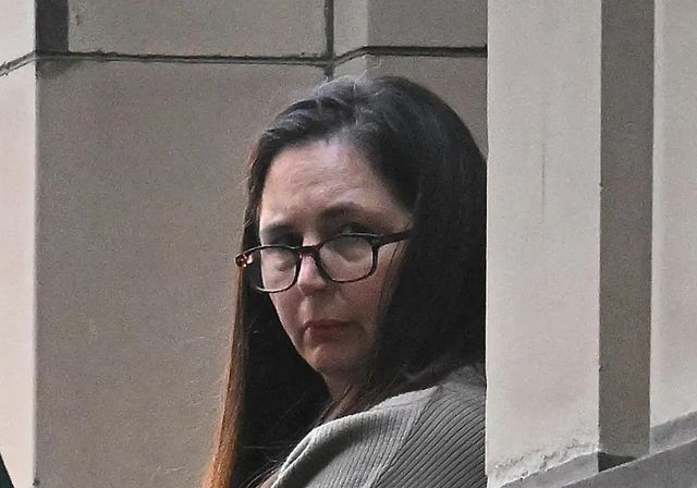 Mujer envenena a tres familiares de su exmarido con setas en Australia