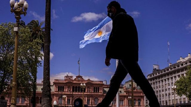 Argentina are cea mai mare rată de infectare din lume