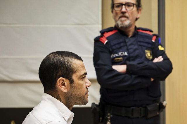 Dani Alves può lasciare il carcere su cauzione di un milione di euro