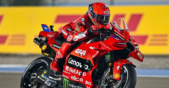 Gp Francia 2025, Marc Marquez vince la gara sprint: caduta per Bagnaia