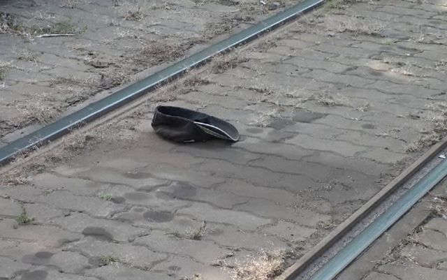 Un bărbat a scăpat în mod miraculos cu viață după ce a căzut sub tramvai în Arad. Cum a fost posibil