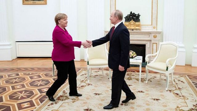 Vladimir Putin și Angela Merkel s-au întâlnit la Moscova
