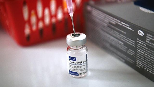 Венгерский регулятор рекомендовал одобрить российскую вакцину от COVID-19