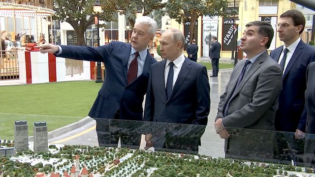 Путин посетил парк развлечений «Остров мечты» за два дня до открытия