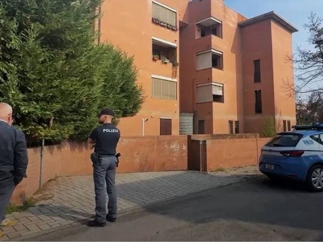 Omicidio-suicidio nel Modenese, strangola la moglie 89enne e si toglie vita