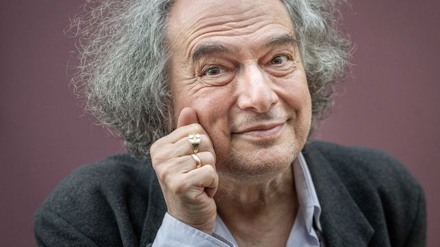 Laár András kilépett a KFT-ből