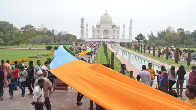 Right wing body approaches Agra court against annual Urs at Taj Mahal