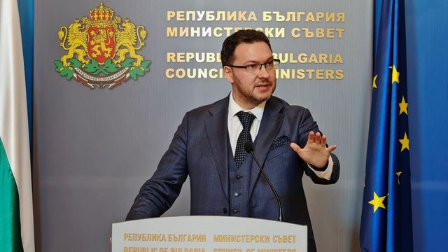 Отстранен е директорът на полицията в Пазарджик, оставката ми не е на дневен ред, каза Даниел Митов