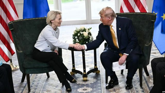 Ursula von der Leyen și Donald Trump se întâlnesc în Scoția, pentru discuții privind un acord comercial UE-SUA