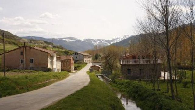 Hallan a una mujer muerta, semidesnuda y con signos de violencia en Burgos