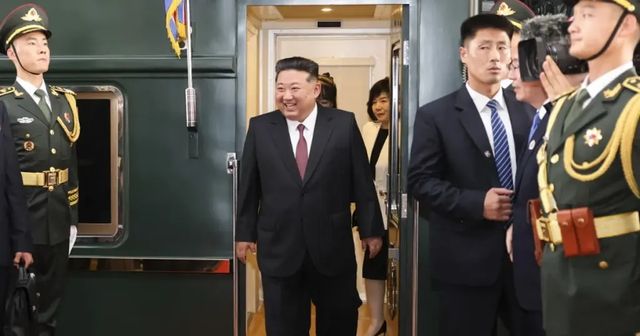 Kim Jong-un arriva a Pechino con il suo treno blindato