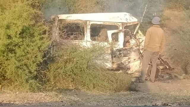 Seven Charred to Death in Car-dumper Truck Collision in Gujarat