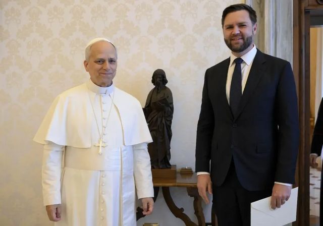 León XIV y Vance mantienen una reunión «cordial» en el Vaticano