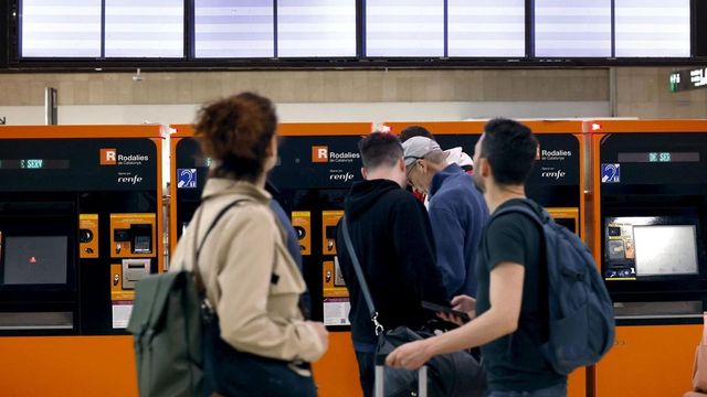 Renfe suspende toda la circulación ferroviaria en Cataluña por las lluvias torrenciales