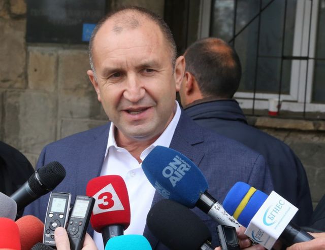 Президентът Румен Радев очаква ефективно и всеобхватно разследване на кризата в Перник