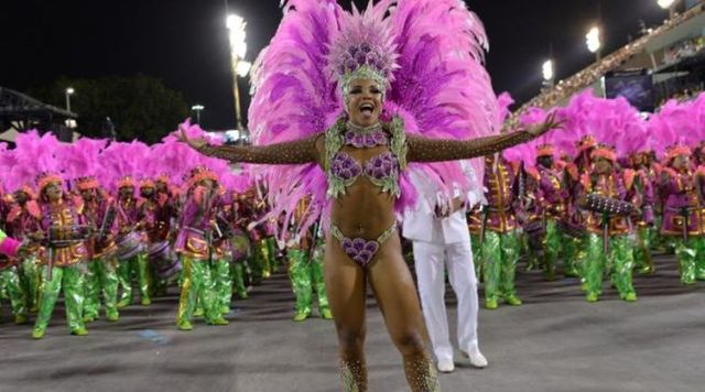 Il carnevale di Rio de Janeiro è stato posticipato a causa del coronavirus