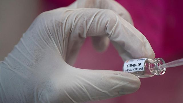 Названа опасность скорого внедрения вакцины от коронавируса