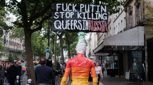 Oroszország betiltotta az LMBTQ-mozgalmat