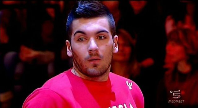 Ex rapper di Amici a processo per maltrattamenti