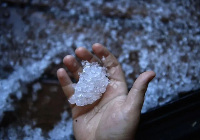 Aemet activa avisos amarillos y naranjas por tormentas este martes en la Región