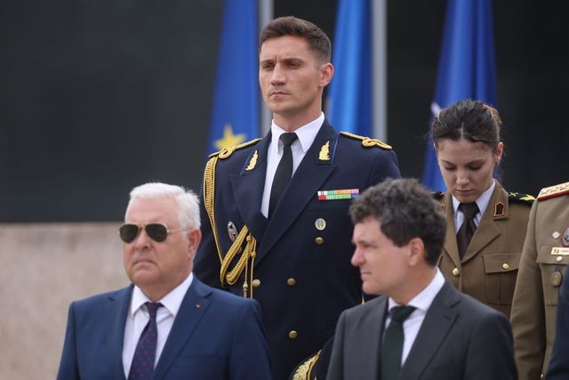 Ionuț, ofițerul SPP care îl păzea pe Nicușor Dan, a fost retras din funcție. Ce a pățit tânărul agent