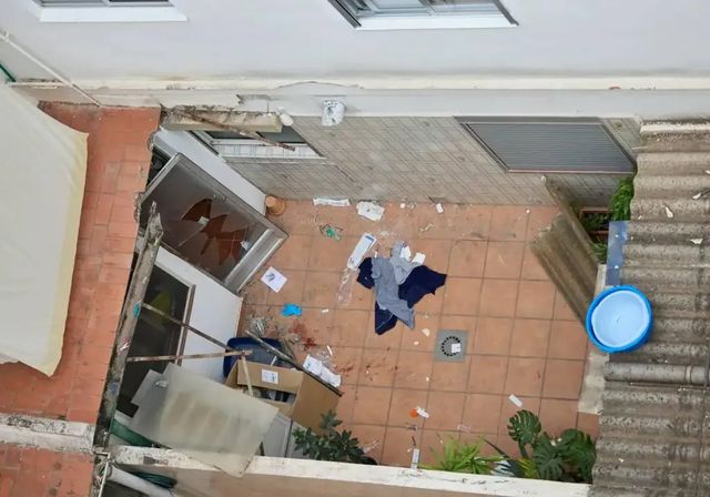 La víctima de Sagunto estaba hablando por teléfono con una trabajadora social cuando su expareja la degolló